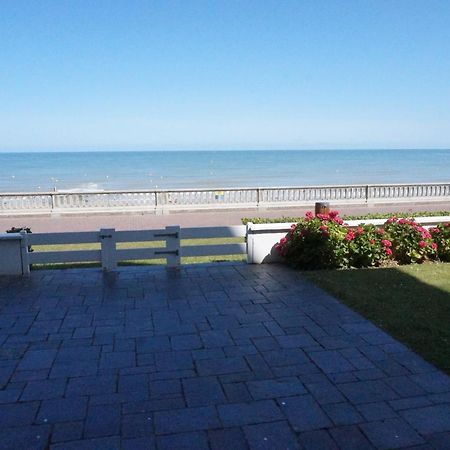 Belle Vie Vue Dominante Mer Et Plage - Appartement 2 A 4 Personnes Кабур Екстер'єр фото